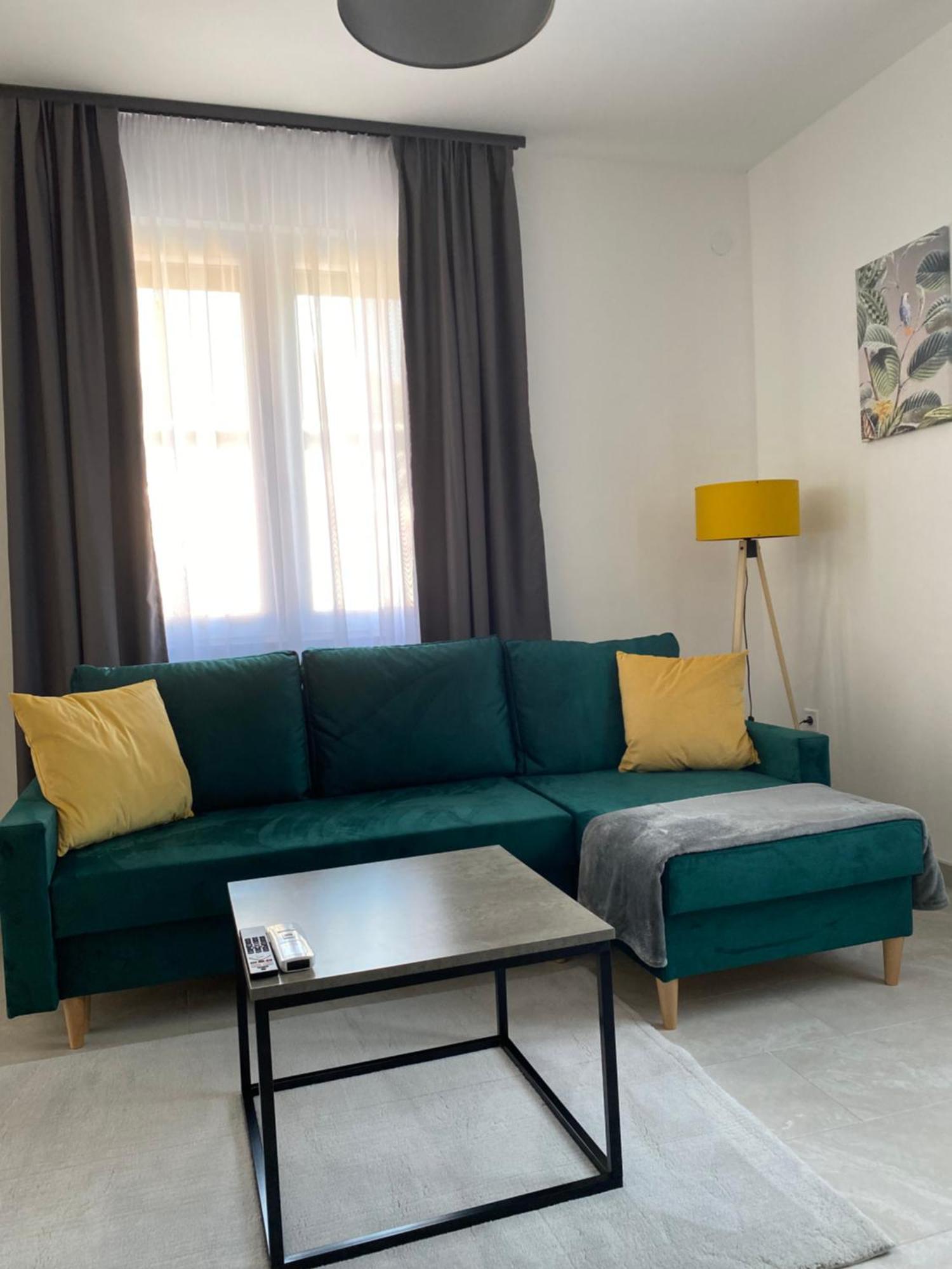 Apartment Shubu Garden Vendeghazak *